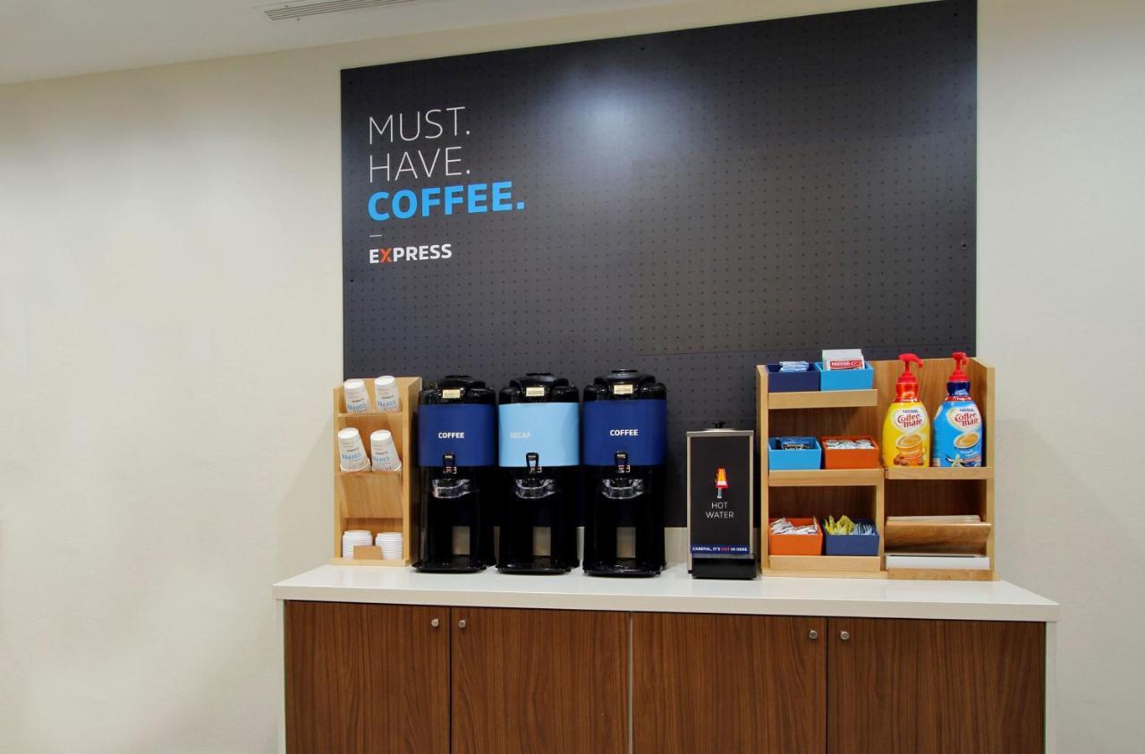 Holiday Inn Express Hotel & Suites Pampa By Ihg מראה חיצוני תמונה
