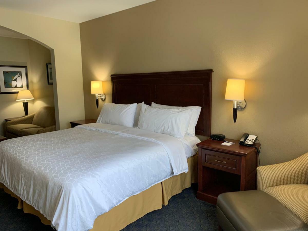 Holiday Inn Express Hotel & Suites Pampa By Ihg מראה חיצוני תמונה