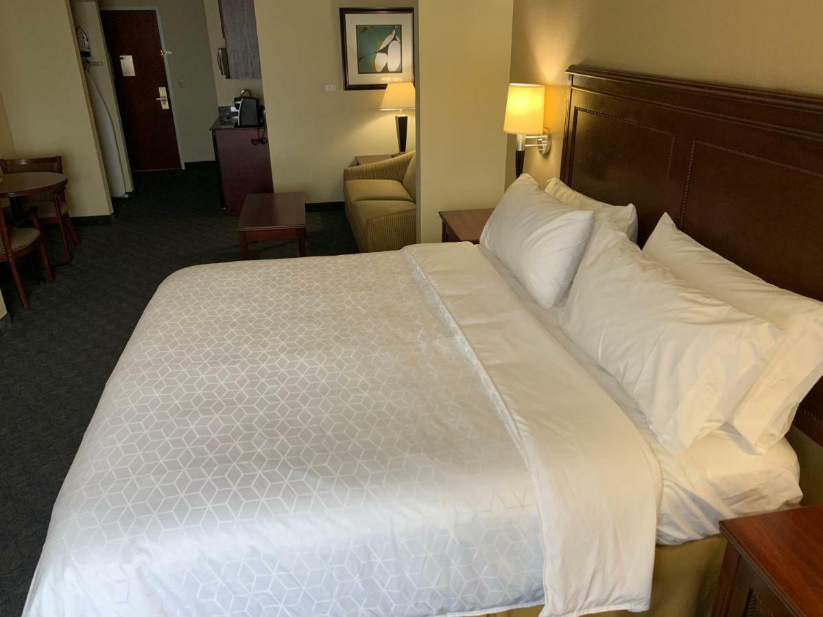 Holiday Inn Express Hotel & Suites Pampa By Ihg מראה חיצוני תמונה