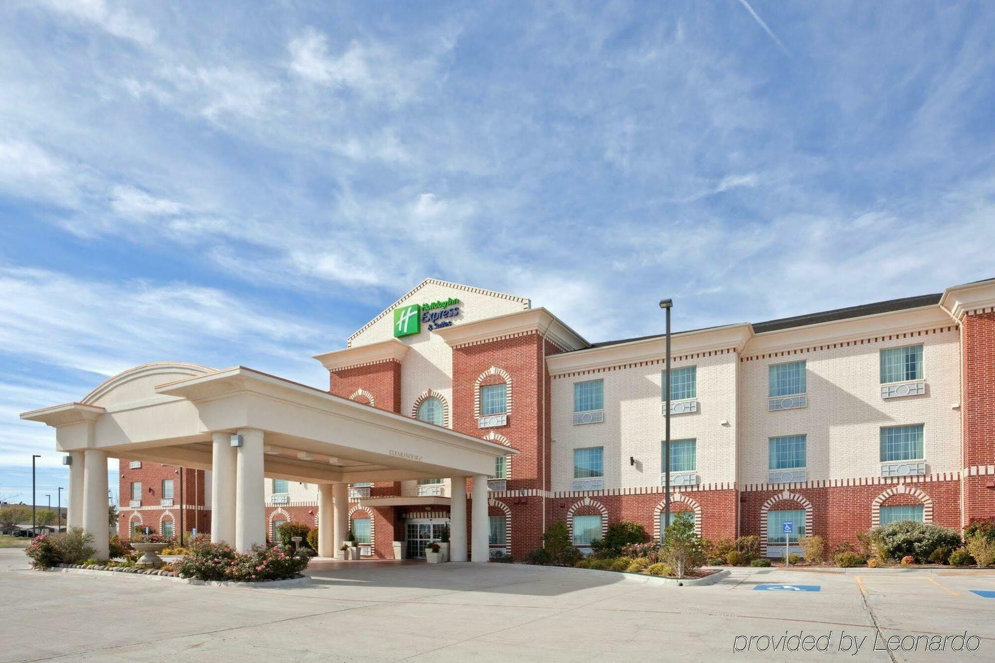 Holiday Inn Express Hotel & Suites Pampa By Ihg מראה חיצוני תמונה