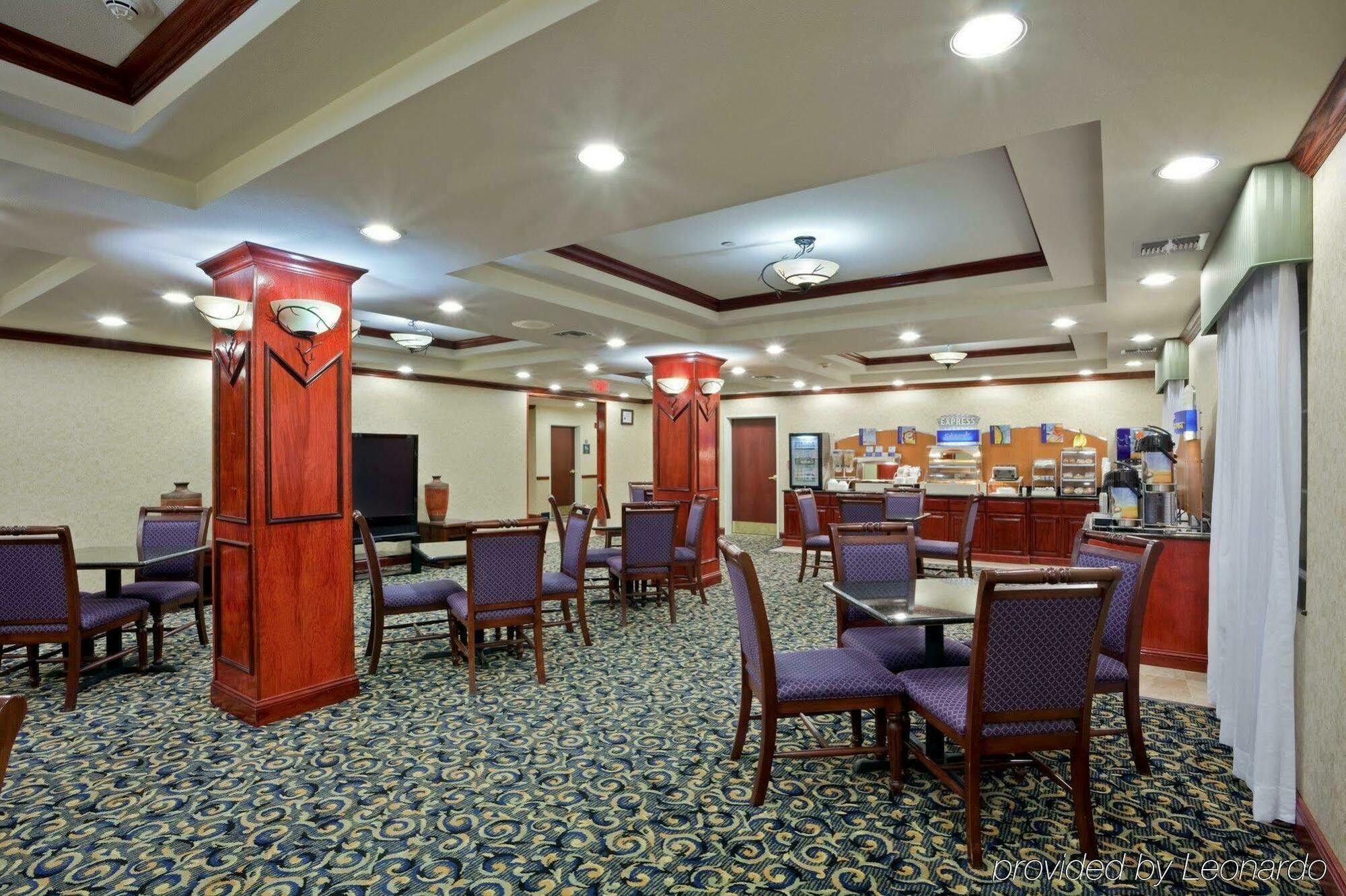 Holiday Inn Express Hotel & Suites Pampa By Ihg מראה חיצוני תמונה