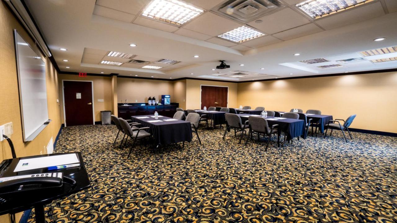 Holiday Inn Express Hotel & Suites Pampa By Ihg מראה חיצוני תמונה