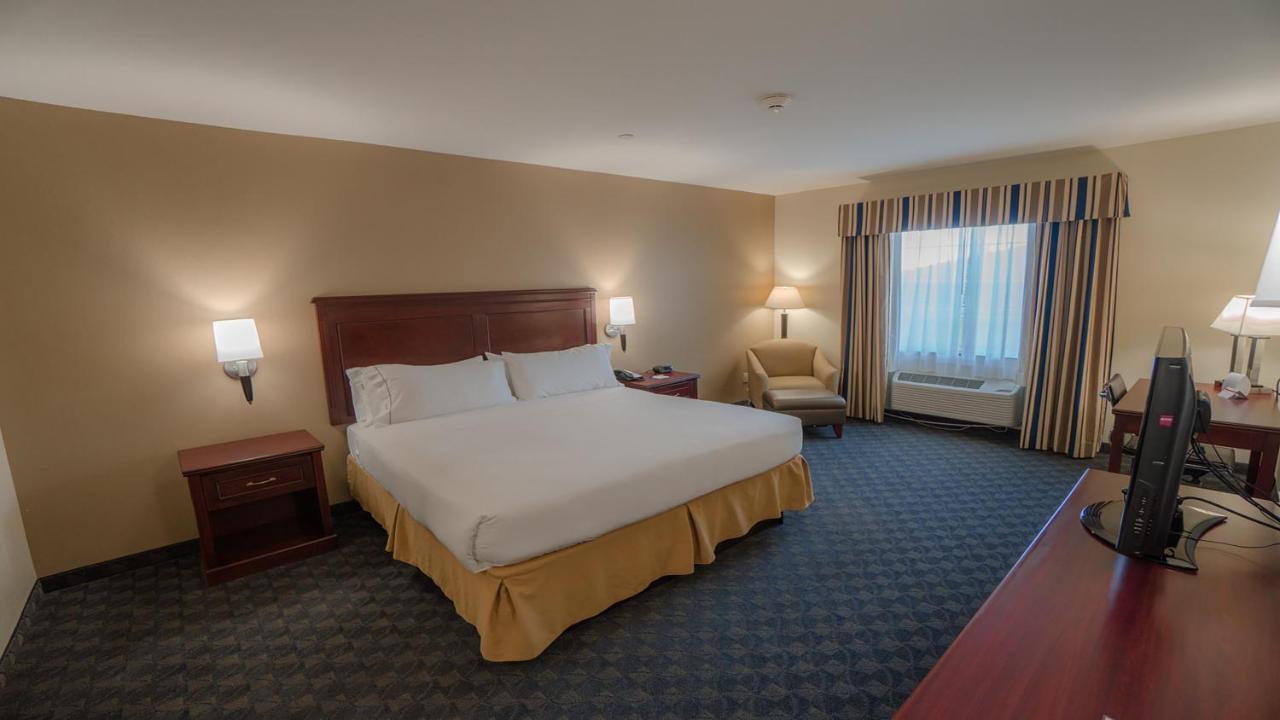 Holiday Inn Express Hotel & Suites Pampa By Ihg מראה חיצוני תמונה